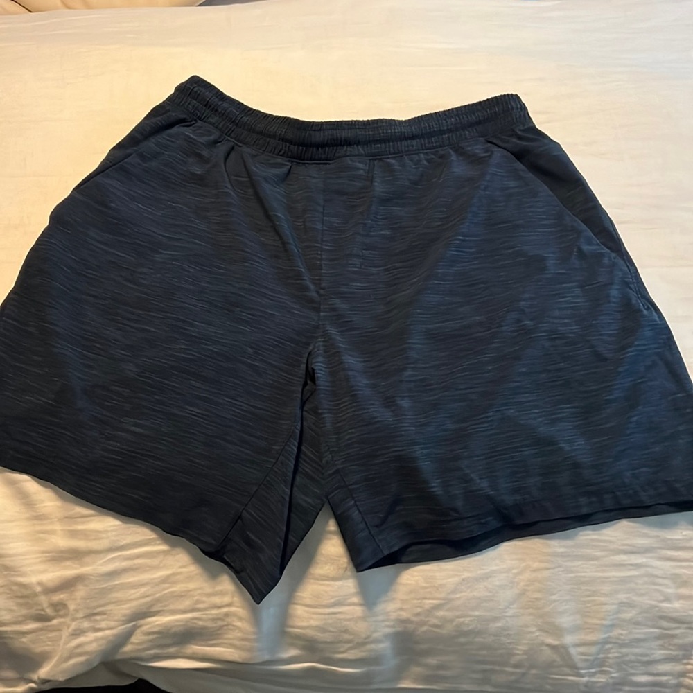 Lululemon Pacebreaker Shorts linerless, size large, 7inches